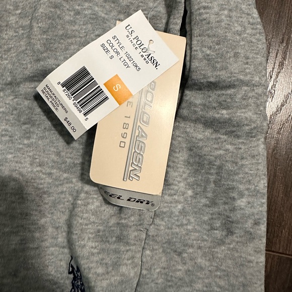 US Polo Assn - Picture 2 of 2